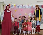 8 марта "Маша в гостях у ребят"